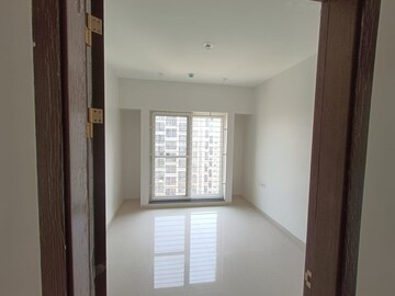 Room in 2.5 BHK Apartment at Ganga Legend, Bavdhan – for Rent