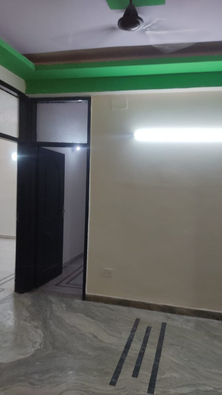 Room, shakti khand 3 Bedroom 1200 Sq.Ft. Builder Floor In Shakti Khand Ghaziabad 8657193