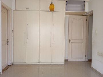 Bedroom in 2.5 BHK Apartment at Raheja Acropolis, Deonar – for Rent