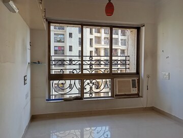 Bedroom in 2.5 BHK Apartment at Raheja Acropolis, Deonar – for Rent