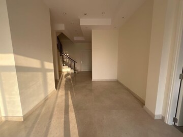 Room in 3 BHK Apartment at Indiabulls Sky Forest, Lower Parel – for Rent