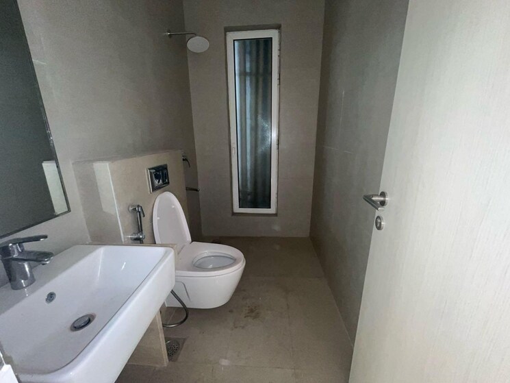 Bathroom, indiabulls-sky-forest 3 Bedroom 1608 Sq.Ft. Apartment In Lower Parel Mumbai 8657173