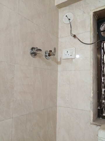 Bathroom in 3 BHK Apartment at Gahlot Majesty and Avenue CHS, Seawoods – for Rent