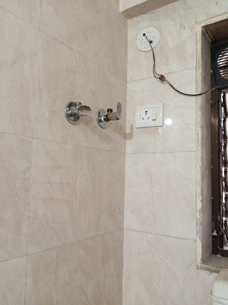 Bathroom, gahlot-majesty-and-avenue-chs 3 Bedroom 1800 Sq.Ft. Apartment In Seawoods Navi Mumbai 8657236