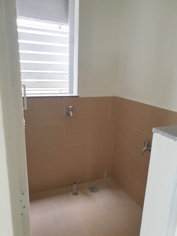 Room in 2 BHK Apartment at Rohan Ananta, Tathawade – for Rent