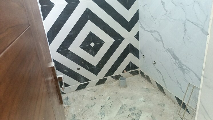 Bathroom, vaishali sector 6 2 Bedroom 850 Sq.Ft. Builder Floor In Vaishali Sector 6 Ghaziabad 8657267