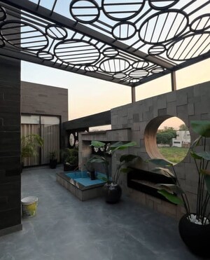 Parking in 4 BHK Builder Floor at Sector 28 – for Sale