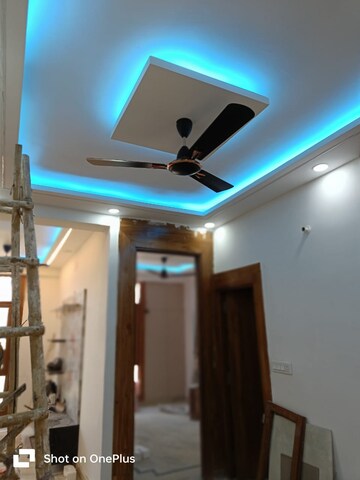 Furnished Amenities in 3 BHK Builder Floor at Niti Khand – for Rent