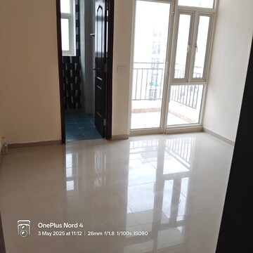 Room in 2 BHK Apartment at Omaxe Residency II, Gomti Nagar – for Sale