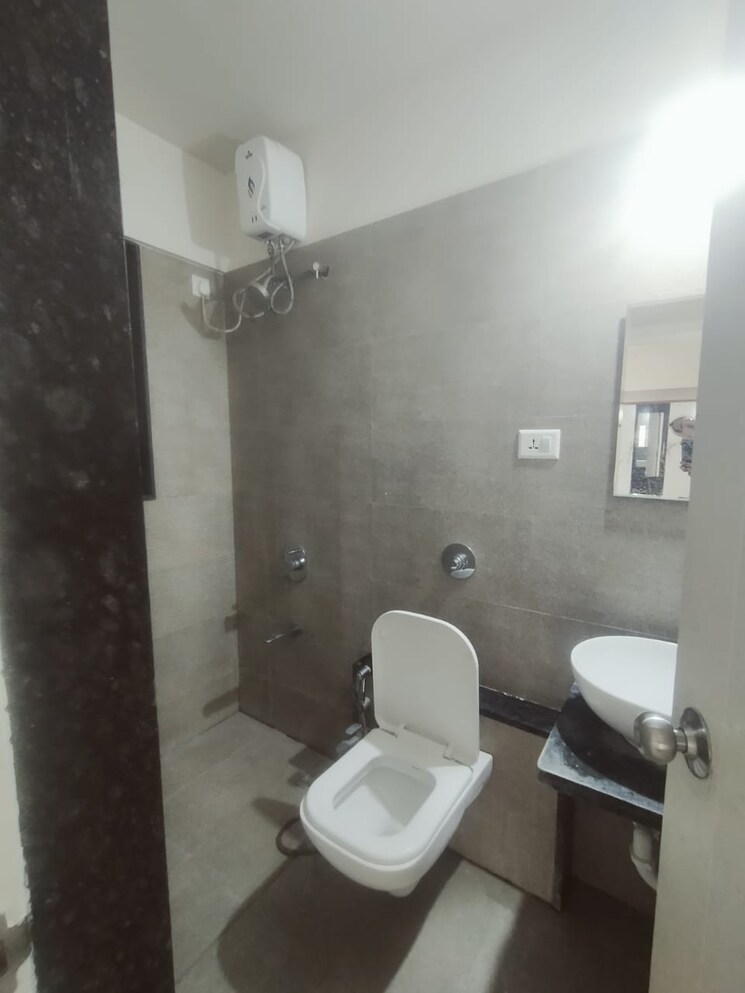 Bathroom, rohan-prathama 2 Bedroom 566 Sq.Ft. Apartment In Hinjewadi Pune 8657325
