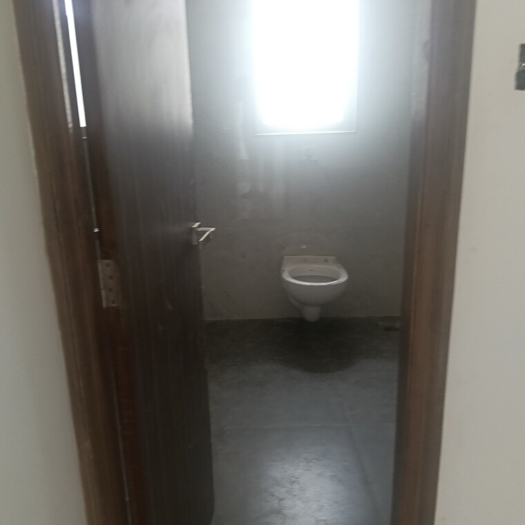 Bathroom, romell-ariana 2 Bedroom 741 Sq.Ft. Apartment In Borivali West Mumbai 8657359