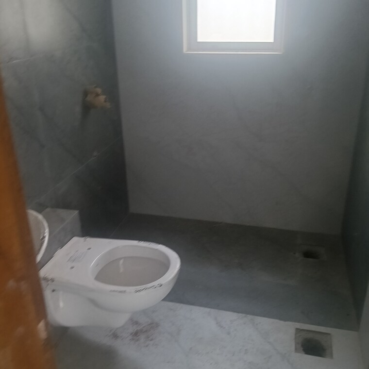 Bathroom, romell-ariana 2 Bedroom 741 Sq.Ft. Apartment In Borivali West Mumbai 8657359