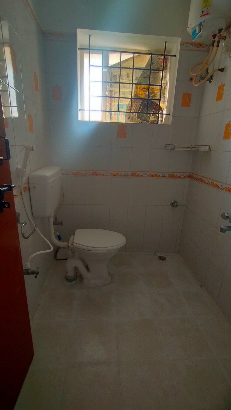 Bathroom, babusa palya 3 Bedroom 1400 Sq.Ft. Apartment In Babusa Palya Bangalore 8657385