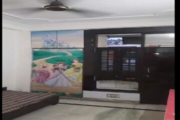 Bedroom in 2 BHK Builder Floor at Niti Khand I – for Rent