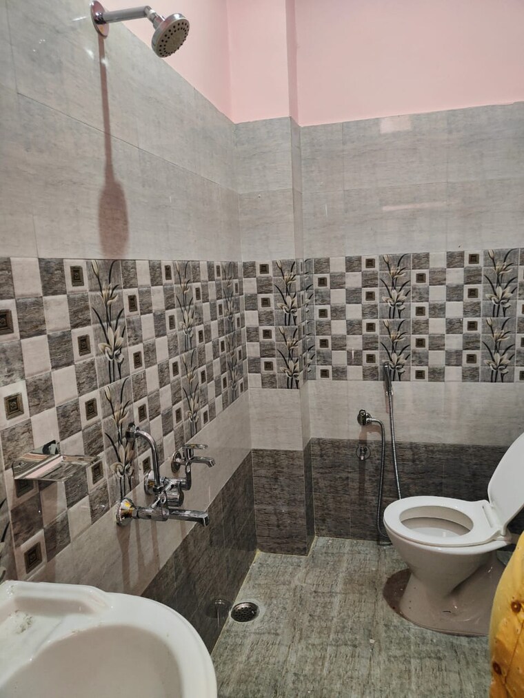 Bathroom, swastik-signature-park 3 Bedroom 1350 Sq.Ft. Independent House In Sultanpur Road Lucknow 8657463
