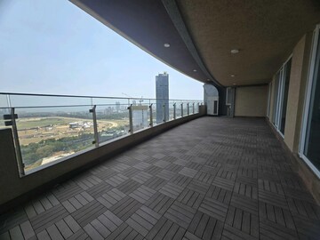 Balcony in 3 BHK Apartment at Lokhandwala Minerva Mahalaxmi, Mahalaxmi – for Rent