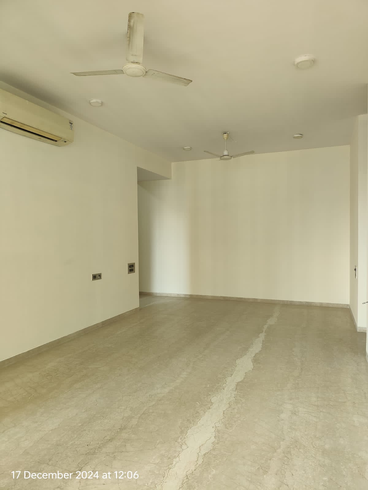 3 BHK Apartment For Sale in Omkar Alta Monte