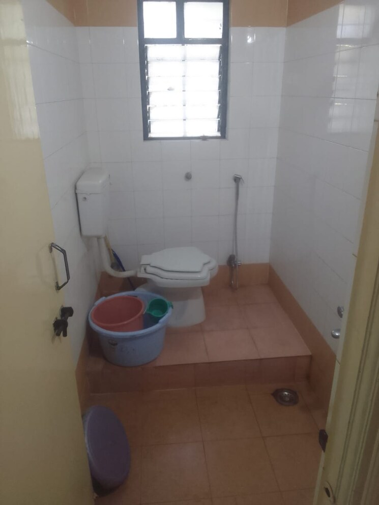 Bathroom, suvarna-park 2 Bedroom 940 Sq.Ft. Apartment In Bavdhan Pune 8657509