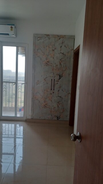 Room in 3 BHK Apartment at ATS Homekraft Pious Hideaways, Sector 150 – for Rent