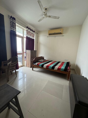 Bedroom in 2 BHK Apartment at Sushma Green vista, Ghazipur – for Rent