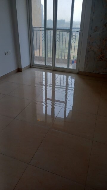 Room in 3 BHK Apartment at ATS Homekraft Pious Hideaways, Sector 150 – for Rent