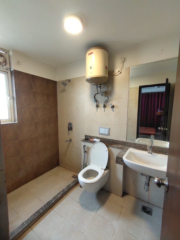 Bathroom, m3m-woodshire 4 Bedroom 2751 Sq.Ft. Apartment In Sector 107 Gurgaon 8600916