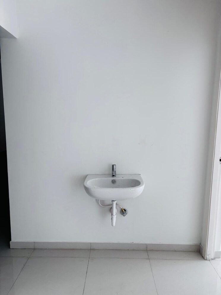 Bathroom, gm-infinite-e-city-town 3 Bedroom 1500 Sq.Ft. Apartment In Electronic City Phase I Bangalore 8657645