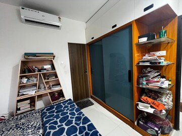 Bedroom in 2 BHK Apartment at Alliance One, Ghansoli – for Rent