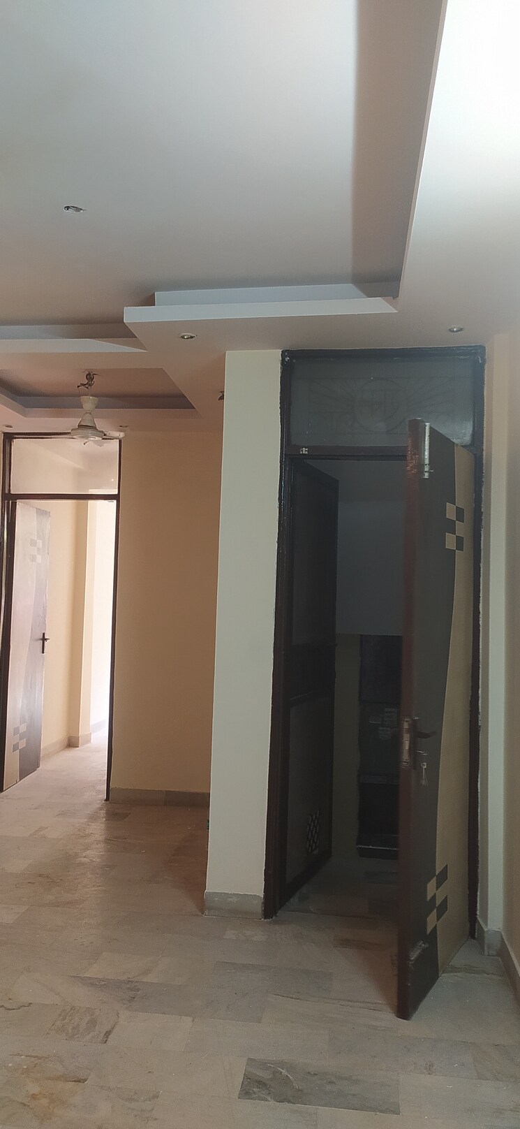 Room, khirki extension 2 Bedroom 750 Sq.Ft. Builder Floor In Khirki Extension Delhi 8657830