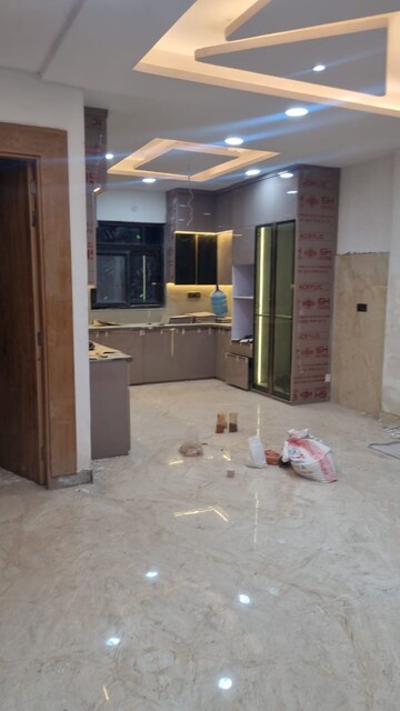 Living Room in 3 BHK Builder Floor at Sainik Colony – for Sale