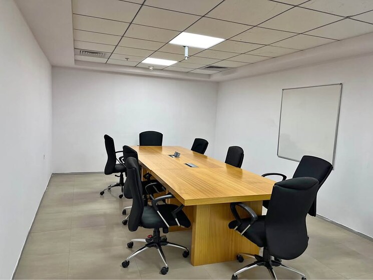 Team Area, vijay nagar Commercial Office Space 1700 Sq.Ft. In Vijay Nagar Indore 8657816