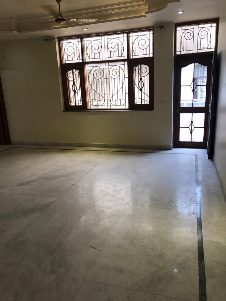 2 BHK Independent House For Rent in Sector 55