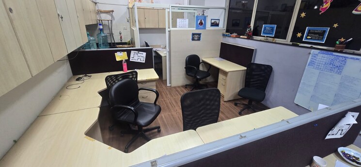 Team Area, andheri west Commercial Office Space 450 Sq.Ft. In Andheri West Mumbai 8657836