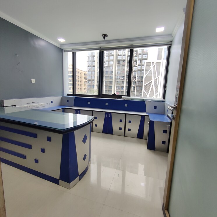 Team Area, andheri west Commercial Office Space 450 Sq.Ft. In Andheri West Mumbai 8657836