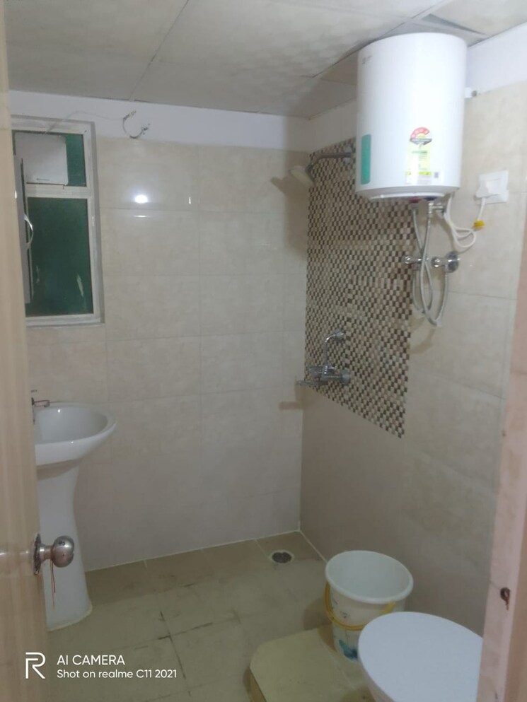 Bathroom, value-meadows-vista 3 Bedroom 1350 Sq.Ft. Apartment In Raj Nagar Extension Ghaziabad 8657937