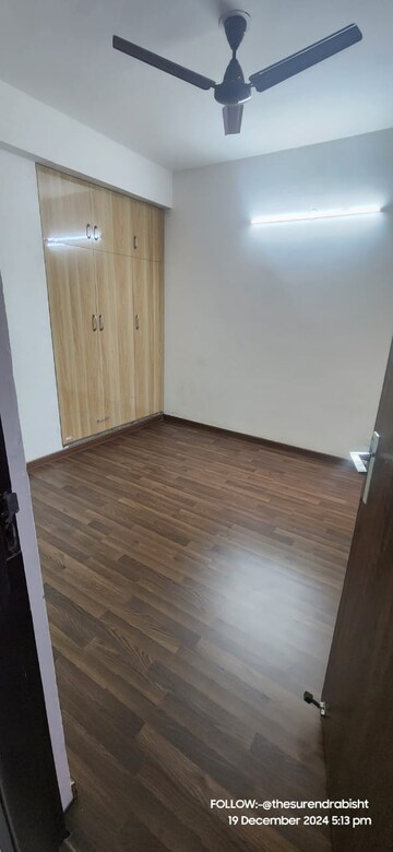 Room in 3 BHK Apartment at BPTP Park Elite Premium, Sector 84 – for Rent