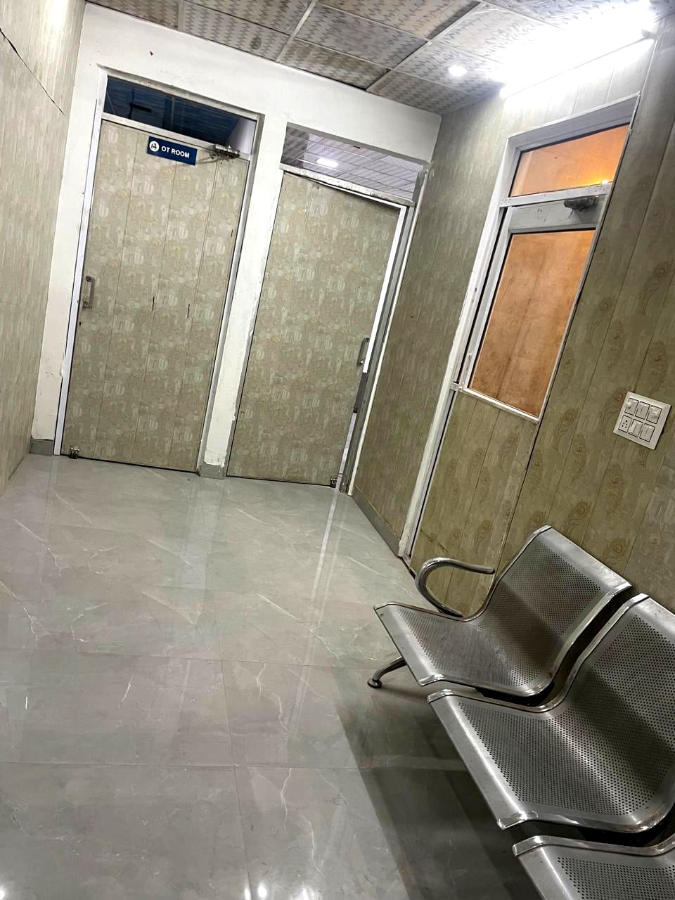 3 BHK + Servant Room Builder Floor For Sale in BPTP Park Elite Floors