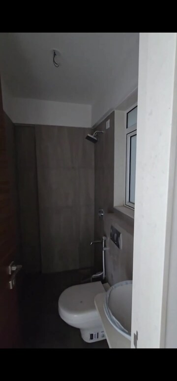 Building Lobby in 2 BHK Apartment at Aarti CHS Ghatkopar West, Ghatkopar West – for Rent