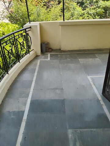 Balcony in 2 BHK Builder Floor at SS Mayfield Gardens, Sector 51 – for Rent