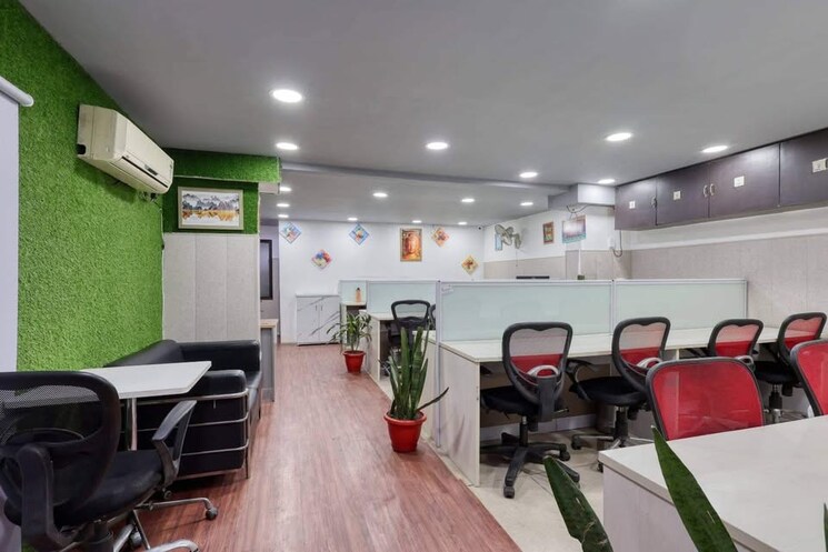 Team Area, lig colony Commercial Office Space 1400 Sq.Ft. In Lig Colony Indore 8658069