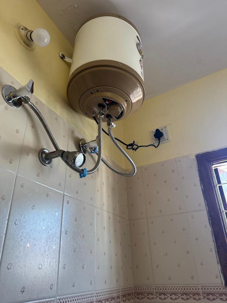 Bathroom, ramanashree california gardens layout Pg For Boys In Ramanashree California Gardens Layout 8658095