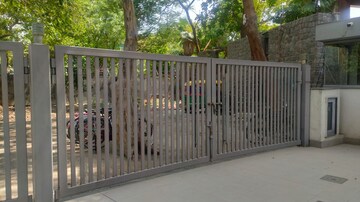 Balcony in 5 BHK Builder Floor at Sector 14 – for Sale