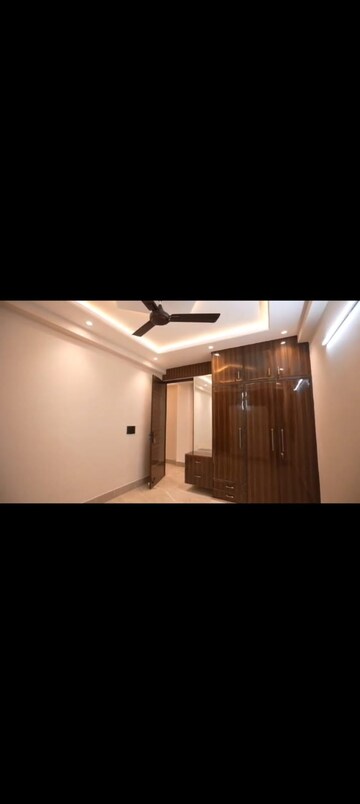 Room in 3 BHK Builder Floor at Panchsheel Vihar – for Sale