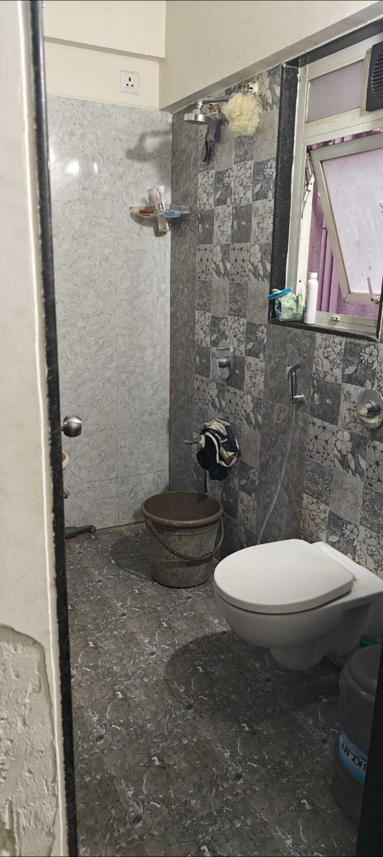 Bathroom, oneness-apartment 2 Bedroom 650 Sq.Ft. Apartment In Wakad Pune 8658200