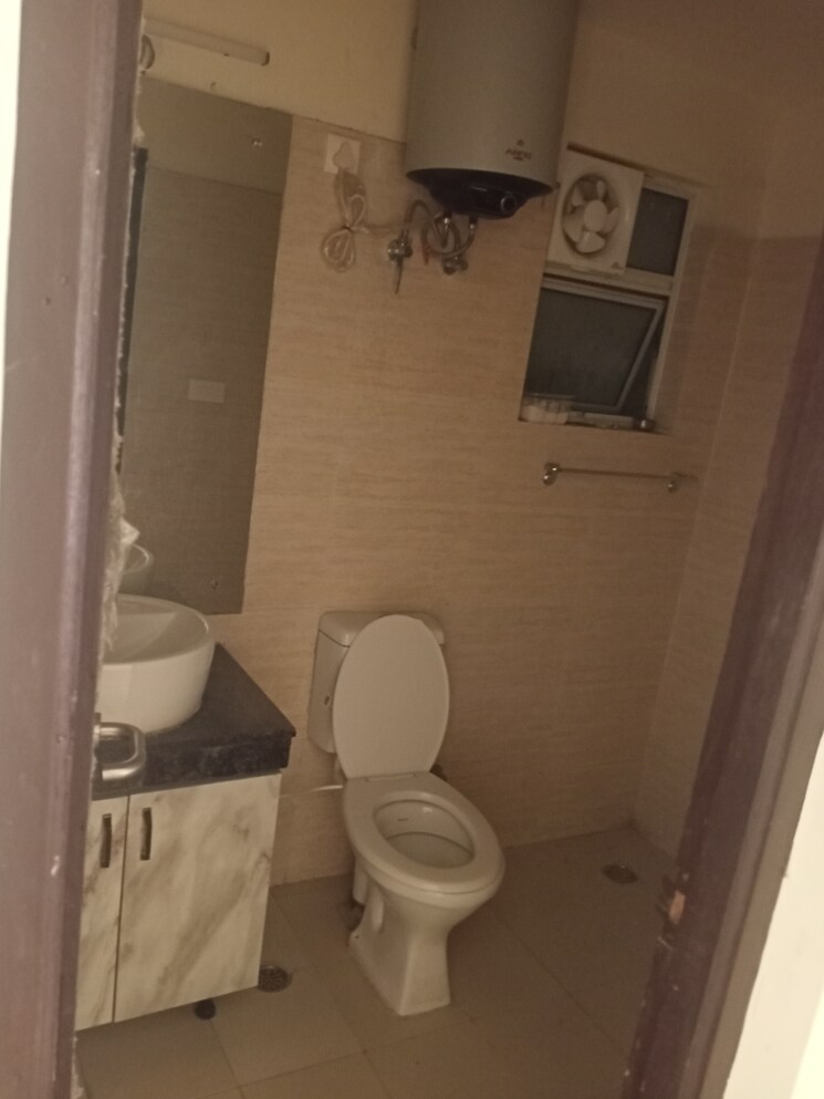 Bathroom, ansal-estella 3 Bedroom 1745 Sq.Ft. Apartment In Sector 103 Gurgaon 8658343