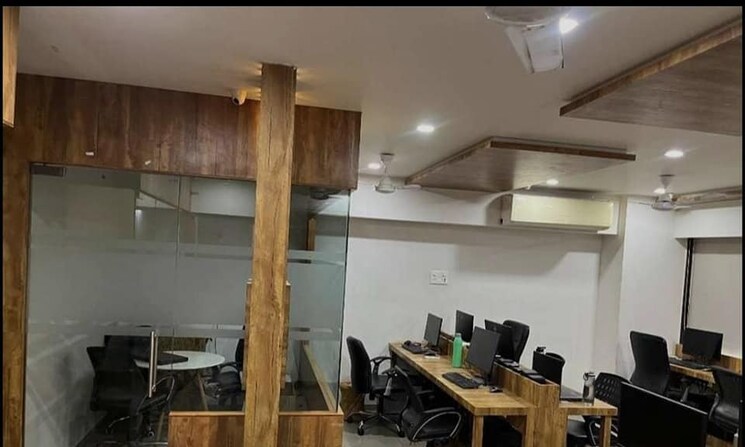 Gym, scheme no 140 Commercial Office Space 1600 Sq.Ft. In Scheme No 140 Indore 8658313
