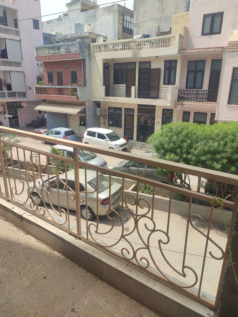 Balcony, chattarpur 2 Bedroom 750 Sq.Ft. Builder Floor In Chattarpur Delhi 8658387