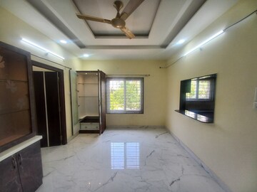 Living Room in 3 BHK Apartment at Kondapur – for Rent