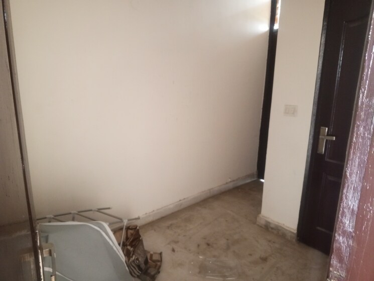 Room, swaran-villa-friends-apartments 3.5 Bedroom 240 Sq.Yd. Apartment In Sector 52 Gurgaon 8658474