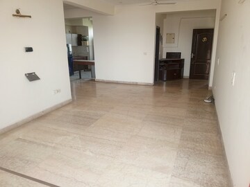 Room in 3.5 BHK Apartment at Swaran Villa Friends Apartments, Sector 52 – for Sale